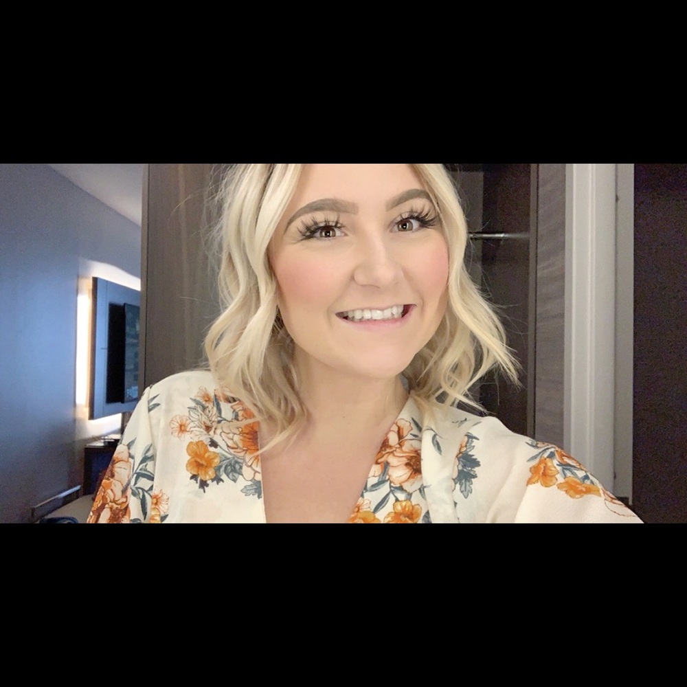 Meet your Posher, Madeline